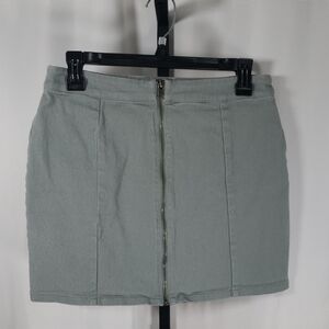 Forever 21 Light Gray Front Zip Mini Skirt - SZ L‎